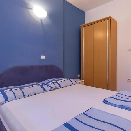 Appartement Stunning In With Wifi Makarska