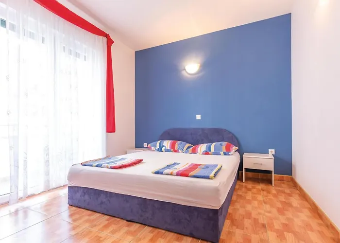 Two-bedroom In ماكارسكا