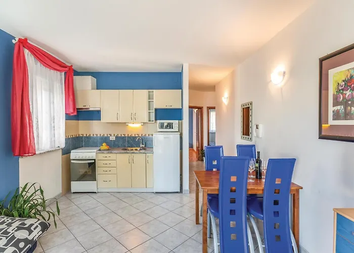 Two-bedroom In شقة *